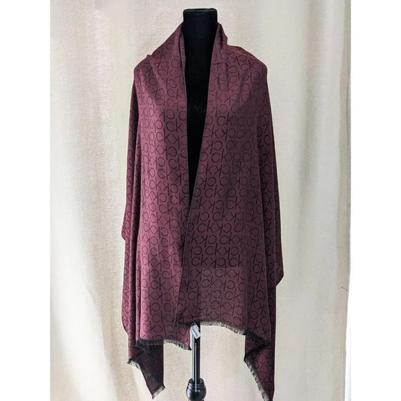NWT Calvin Klein Women's Scarf Burgundy (MSRP $44) - Picture 1 of 5
